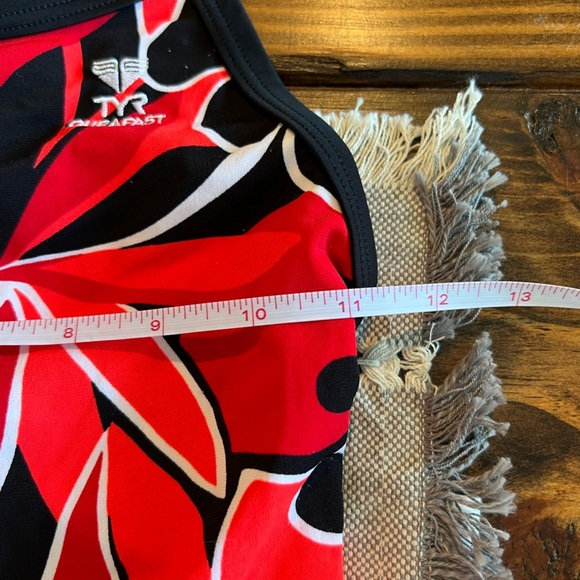 Tyr Durafast one-piece swimsuit, swimming, Red and Black Floral Swimsuit, EUC - Picture 5 of 6